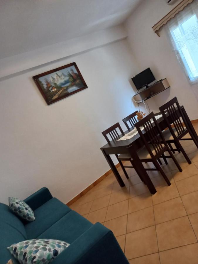 Apartament Gloria&Mitati Orikum Εξωτερικό φωτογραφία
